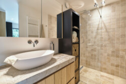 Renovatie handelszaak en triplex appartement