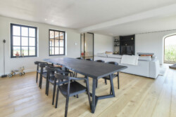 Nieuwbouw villa met landelijk karakter